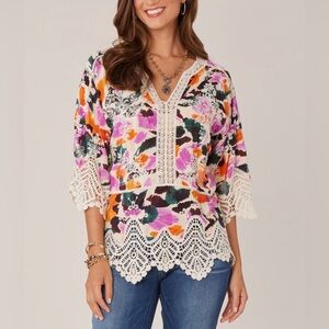 Democracy 3/4 Sleeve V-Notch Neck Scallop Edge Boho Top, Sz Petite M